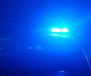 Pięć osób w szpitalu po wypadku koło Leszna. Dachowało BMW