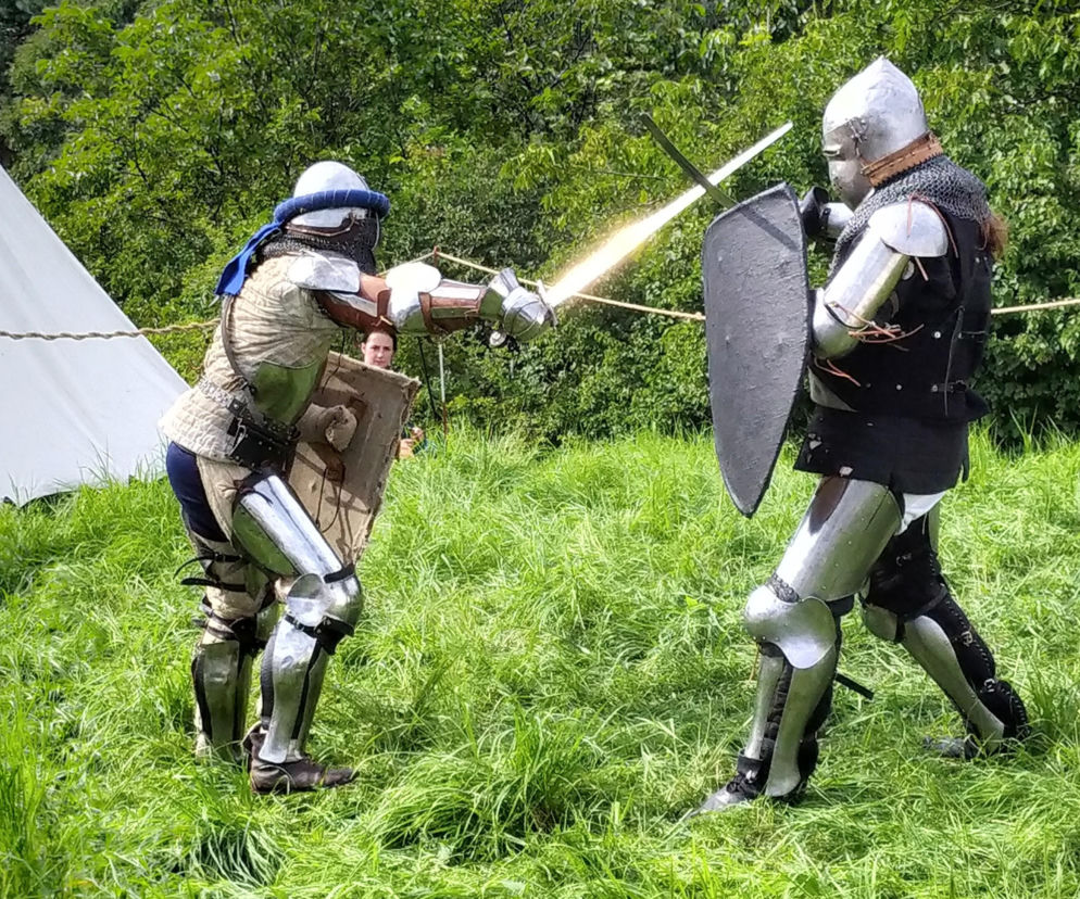 Bitwa o Zamek i Teatr Ognia: Nie przegap weekendu z historią w Tarnowie!