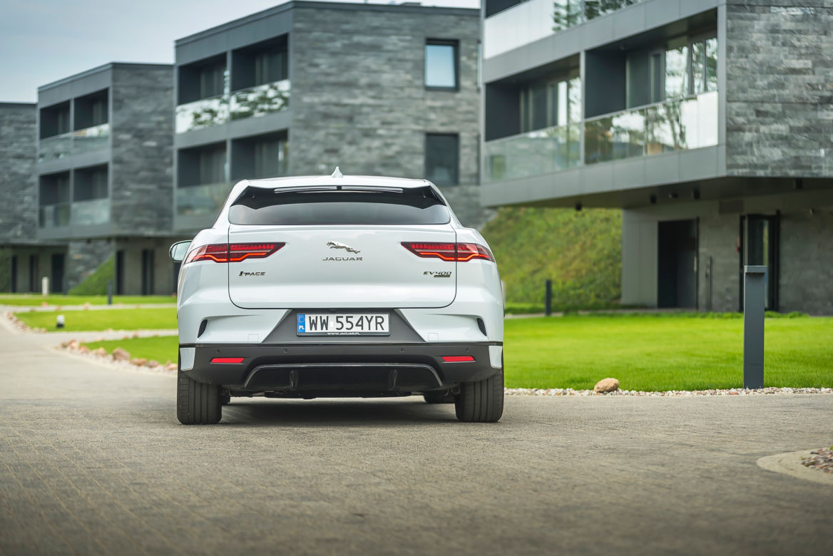 Jaguar I-Pace EV400 AWD SE