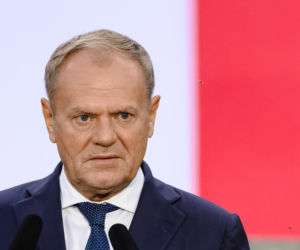 Tusk w Luandzie o planie USA dla Ukrainy. Polska zgłasza zastrzeżenia