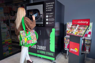 3 lata na wykorzystanie bonów otrzymywanych za zwrócone opakowania objęte systemem kaucyjnym. Sieć POLOmarket daje klientom więcej czasu na realizację bonów kaucyjnych.