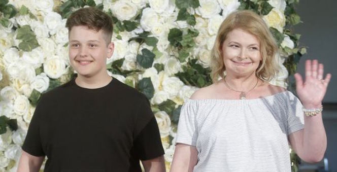 Dominika Ostałowska i jej syn Hubert Zduniak