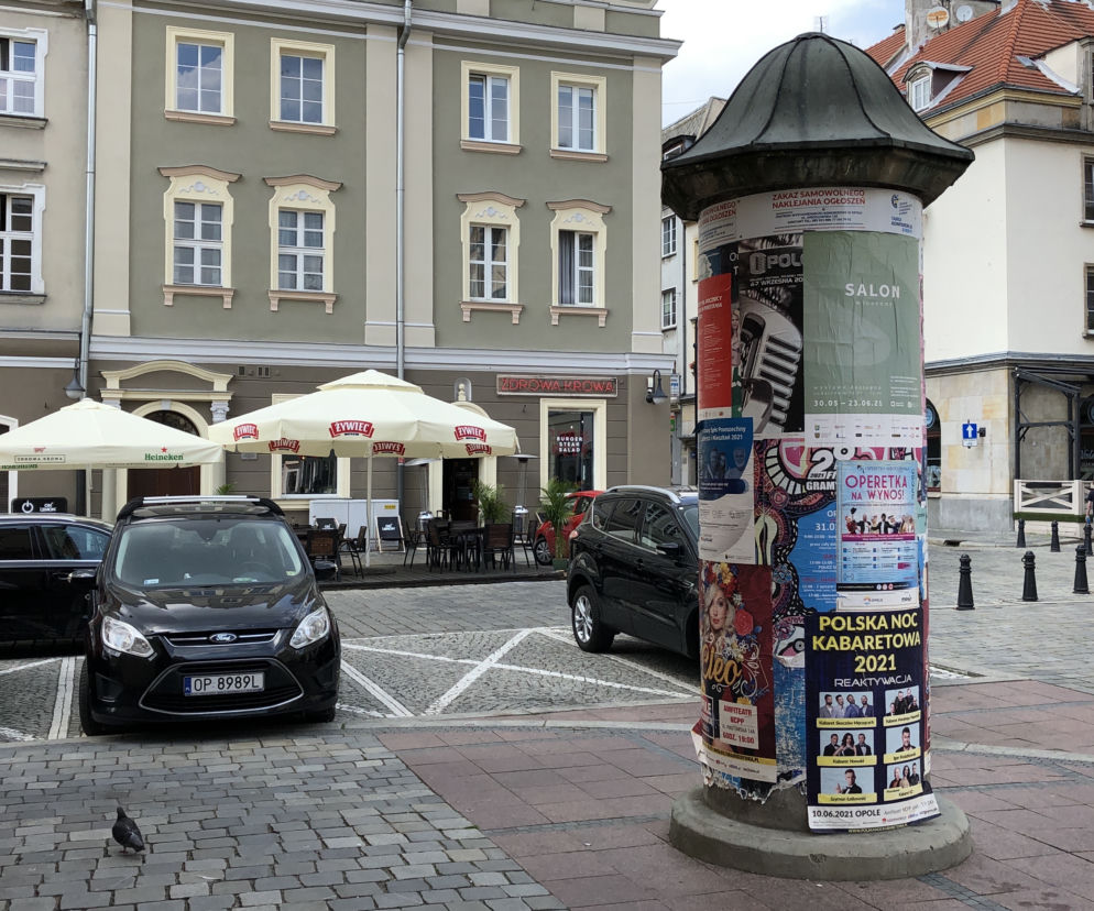 Słup ogłoszeniowy Opole