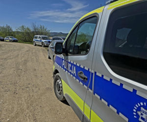 Dramatyczne poszukiwania 63-latki. Znaleziono jej auto, jest apel policji