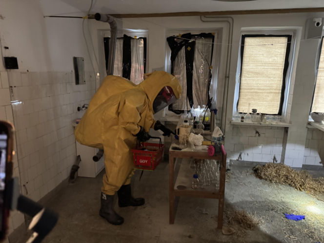 Potężne manewry strażaków na Pomorzu. Do akcji weszły psy ratownicze i policyjni antyterroryści