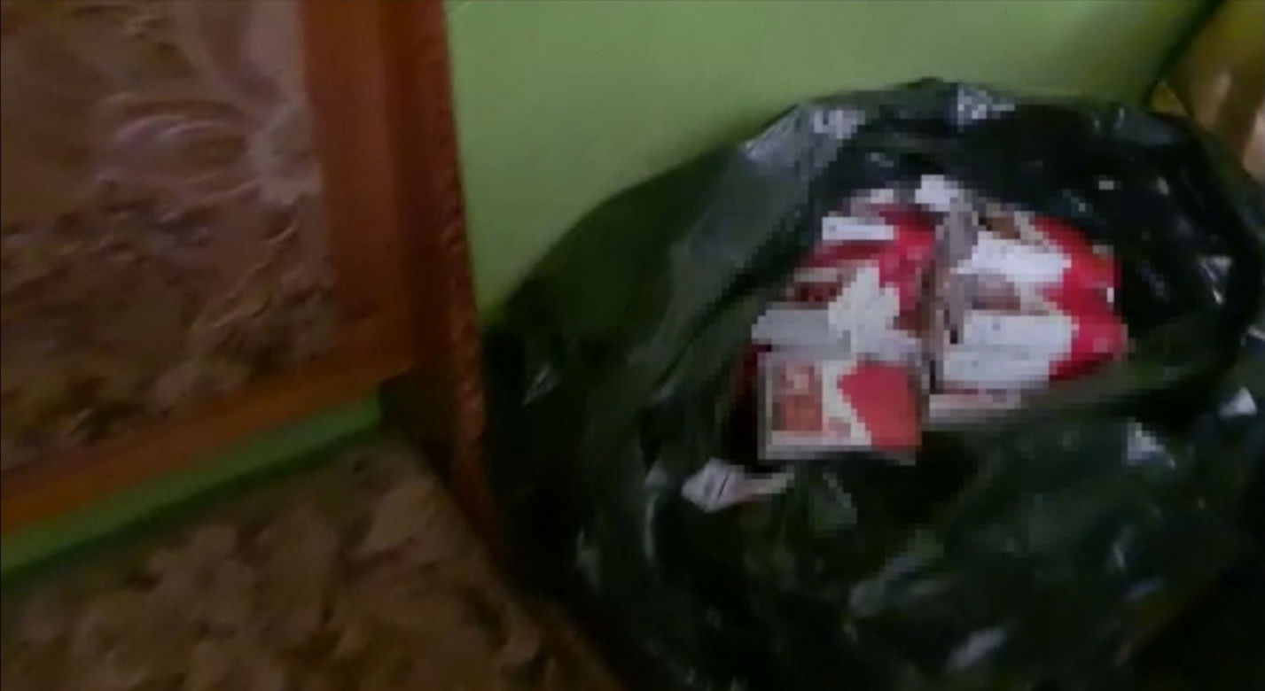 Wielkie uderzenie w nielegalną fabrykę papierosów. 5 osób zatrzymanych