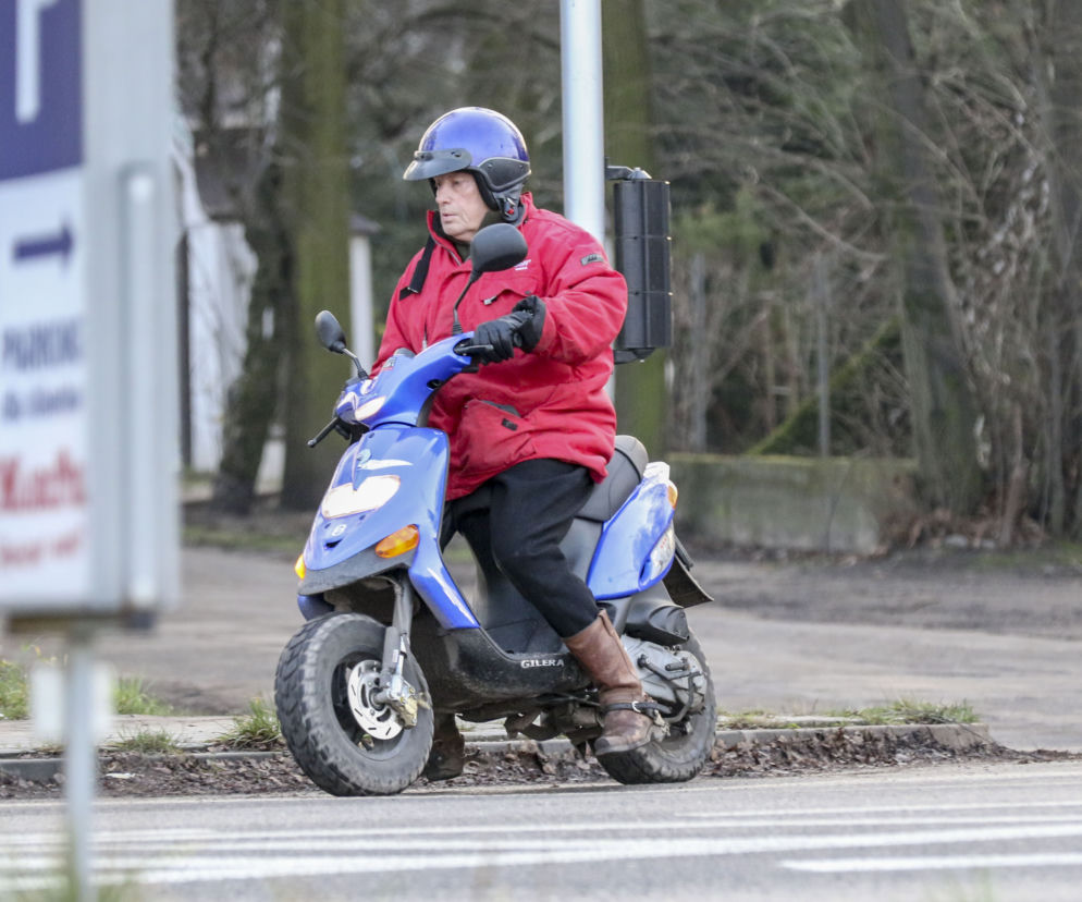 Zabrali pijakowi prawko, a on dalej jeździ!!!