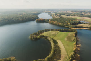 Znajduje się tu ponad 2000 jezior. Ten region to wakacyjny raj Polaków 