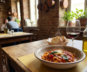 Najlepsze restauracje włoskie w Krakowie. TOP 10 na randkę, spotkanie biznesowe i rodzinny obiad