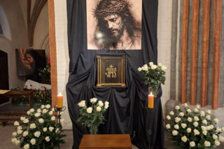 Przed katolikami najważniejsza liturgia w roku - Wigilia Paschalna. W Radiu Plus będzie transmisja z koszalińskiej katedry