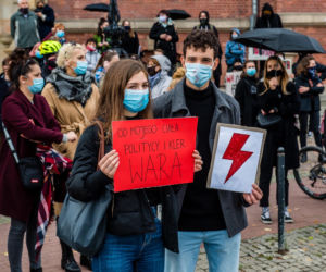 Strajk Kobiet: Protest w Gdańsku! Policja użyła gazu. 4 osoby zatrzymane [ZDJĘCIA]