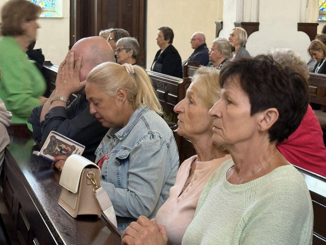Ruszyła 47. Pielgrzymka Diecezji Radomskiej na Jasną Górę. Modlitwa i śpiew