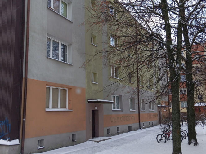 Wstrząsająca zbrodnia w Bielsku Podlaskim. Mieszkanka mówi o przeklętej klatce