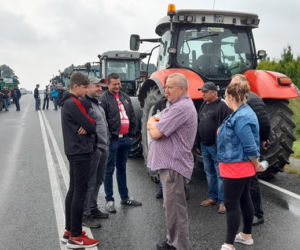Protest rolników 4 sierpnia. Agrounia: blokada DK 12 w Łódzkiem potrwa dwa dni!
