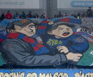 Mecz Piast Gliwice - Legia Warszawa. Kibice na stadionie