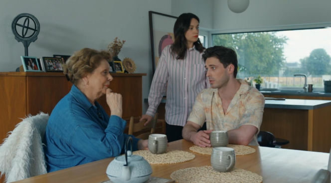 Barwy szczęścia odc. 3274. Cezary Rawicz (Marcel Opaliński), Natalia (Maria Dejmek),  Józefina Rawiczowa (Elżbieta Jarosik)