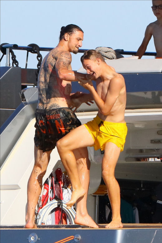 Zlatan Ibrahimović z rodziną na jachcie
