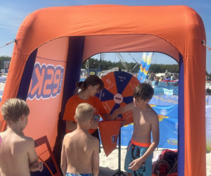 Niebieska i pomarańczowa ekipa rozgrzała plażę w Ustce! Baltic Tour Medicover Sport kontynuuje nadmorską trasę!