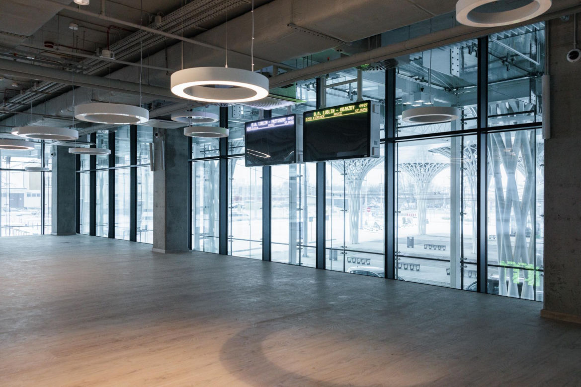 Dworzec Metropolitalny w Lublinie od środka