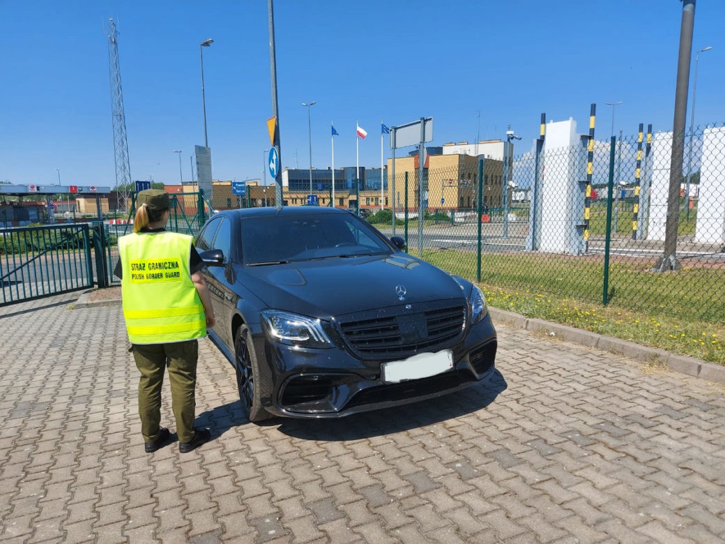 Mercedes-Benz Klasy S pochodzący z kradzieży