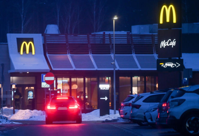 SKOLIM robi masę, ja fast food i kiełbasę