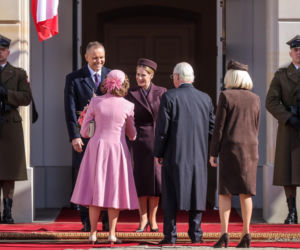 Wizyta szwedzkiej pary królewskiej w Polsce. Powitanie w Pałacu Prezydenckim