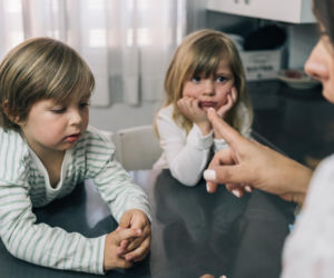 Porównywanie rodzeństwa niszczy psychikę dziecka. 5 sposobów, by to powstrzymać i uniknąć kłótni