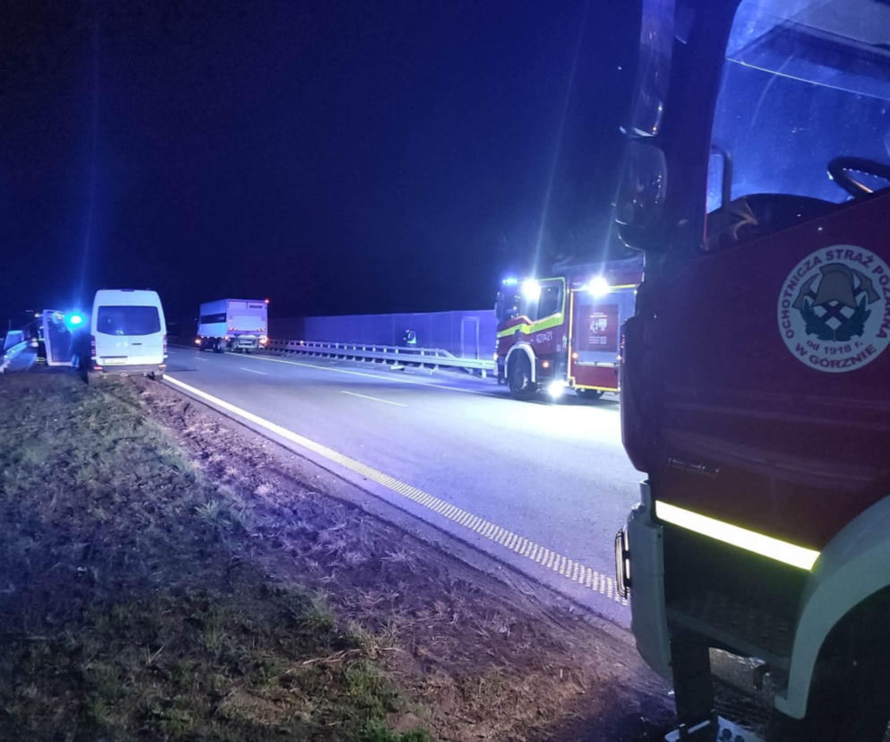 W powiecie garwolińskim 38-latek spadł z wiaduktu na S17 prosto pod nadjeżdżające auta