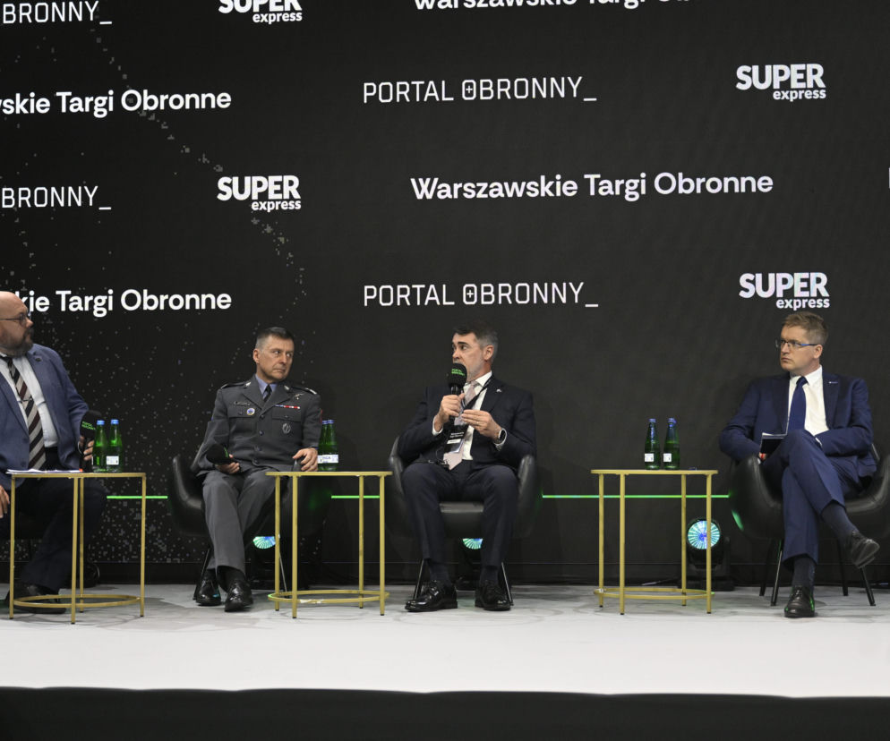Panel dyskusyjny z Juliuszem Sabakiem, gen. bryg. pil. Tomaszem Jatczakiem, Kevinem „Uncle” Feslerem i Jacobem Foremanem na temat przewagi powietrznej i przyszłości Sił Powietrznych RP, o czym szerzej można przeczytać na naszym portalu.
