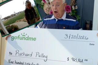 78-latek wrócił z emerytury, by zarobić na leki dla żony. Internauci zebrali dla niego milion dolarów