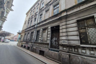 Miasto dołoży się do remontu elewacji trzech zabytkowych kamienic w Lesznie