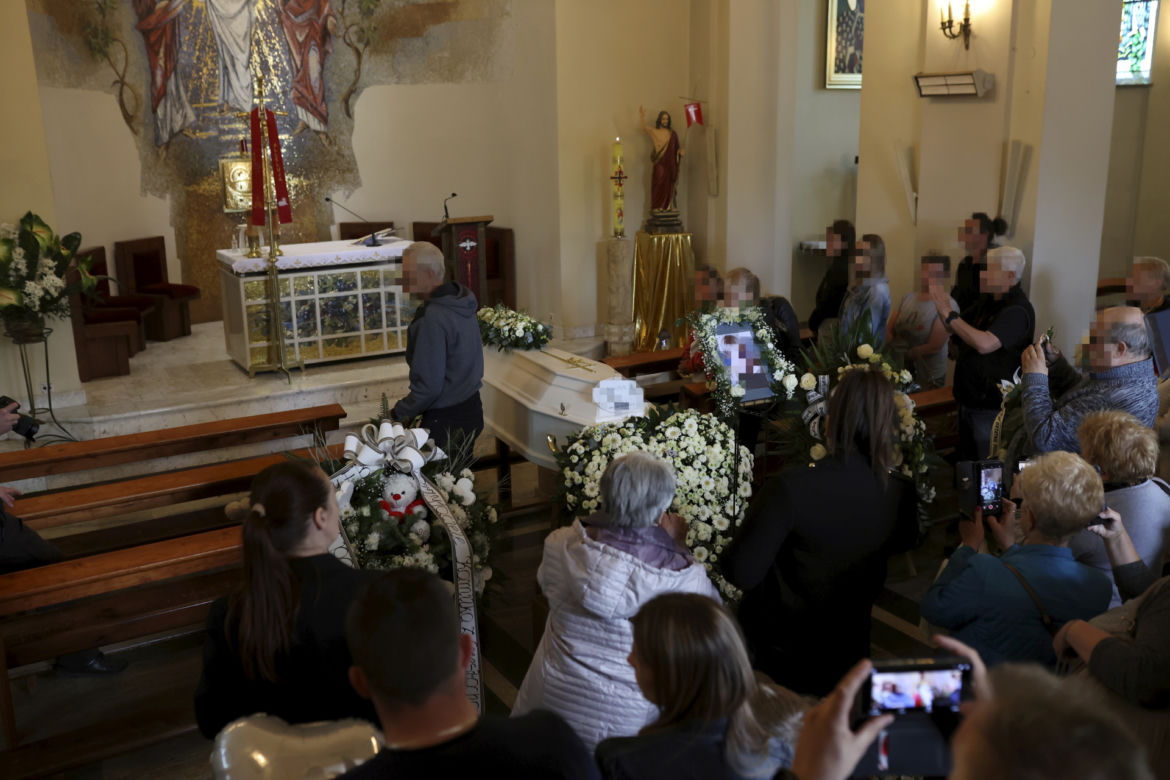 Ostatnie pożegnanie 8-letniego Kamilka z Częstochowy. Śpij spokojnie aniołku