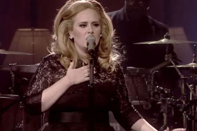 Adele - Set Fire To The Rain live