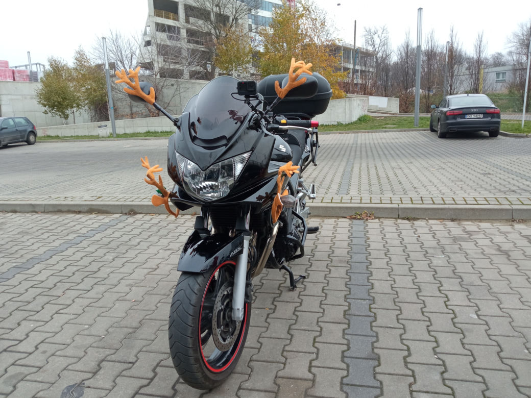 Motomikołajki Podkarpacie 2022. W sobotę Mikołaje wyjechali do Domu Dziecka w Nienadowej
