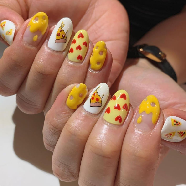 Serowy manicure, cheese nails 
