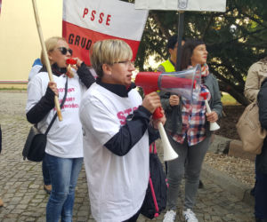 Pracownicy sanepidu w Bydgoszczy wyszli na ulice i zaprotestowali! [ZDJĘCIA]