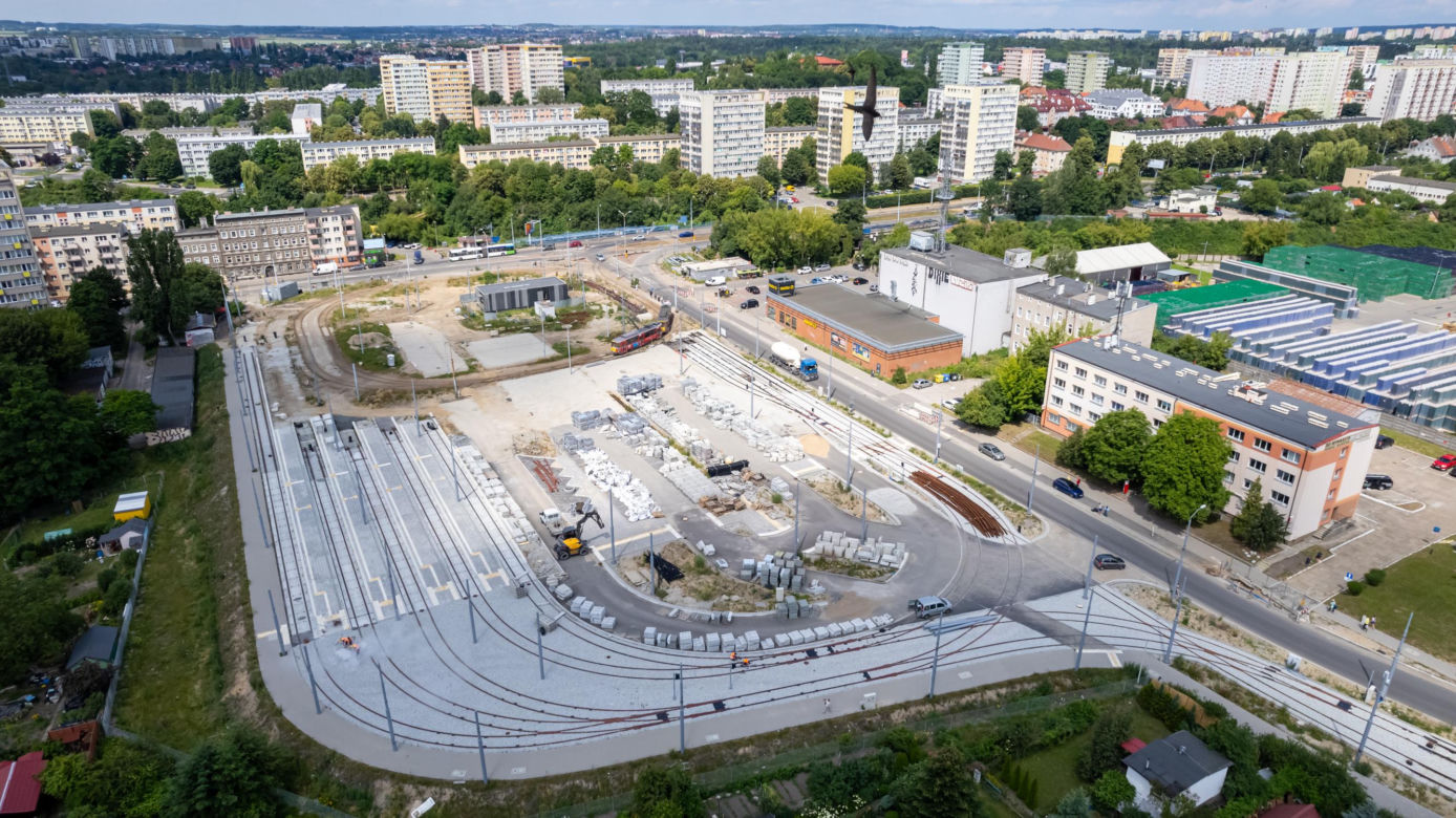 Al. Powstańców Wlkp. przed przebudową