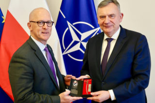 Samoloty, śmigłowce, rozpoznanie. Kluczowe rozmowy wiceministra Bejdy