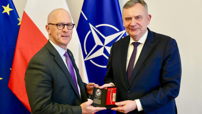 Samoloty, śmigłowce, rozpoznanie. Kluczowe rozmowy wiceministra Bejdy