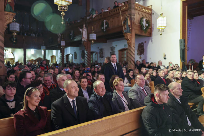 Para prezydencka kolędowała z góralami w Koniakowie