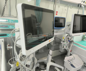 Szpital w Lesznie z darami od powiatu