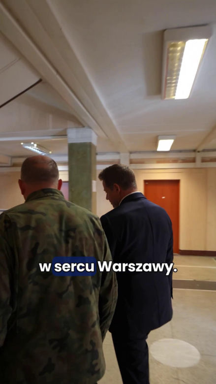 Warszawa pozbyła się dwóch budynków. Wzięło je wojsko i straż