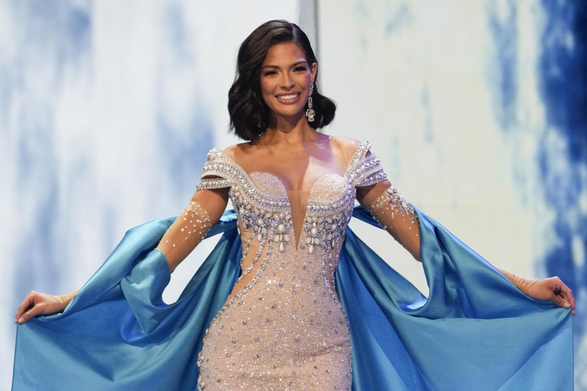 Miss Universe oskarżona o zdradę! "Nie może wrócić do kraju"