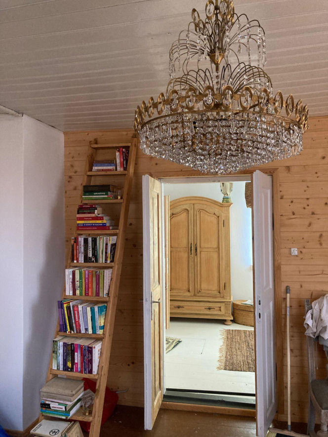 Duża sypialnia po metamorfozie