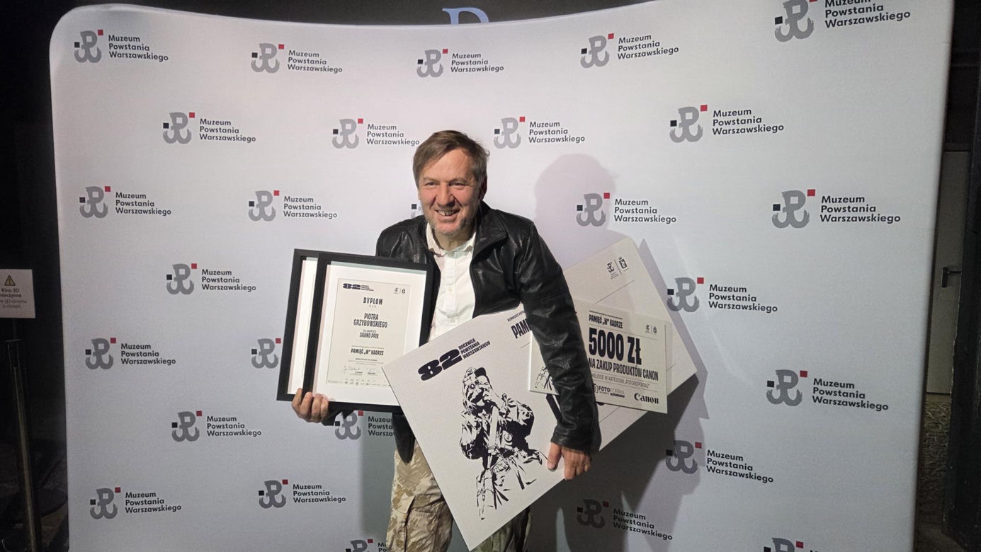 Chwalimyy się! Fotoreporter Super Expressu nagrodzony. Piotr Grzybowski z Grand Prix konkursu "Pamięć W Kadrze"