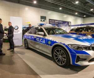 Radiowozy policji poznasz z daleka. Zobacz, jak i od kiedy się zmienią [ZDJĘCIA]