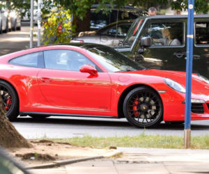 Agnieszka Woźniak-Starak: Wraca do życia w czerwonym Porsche 