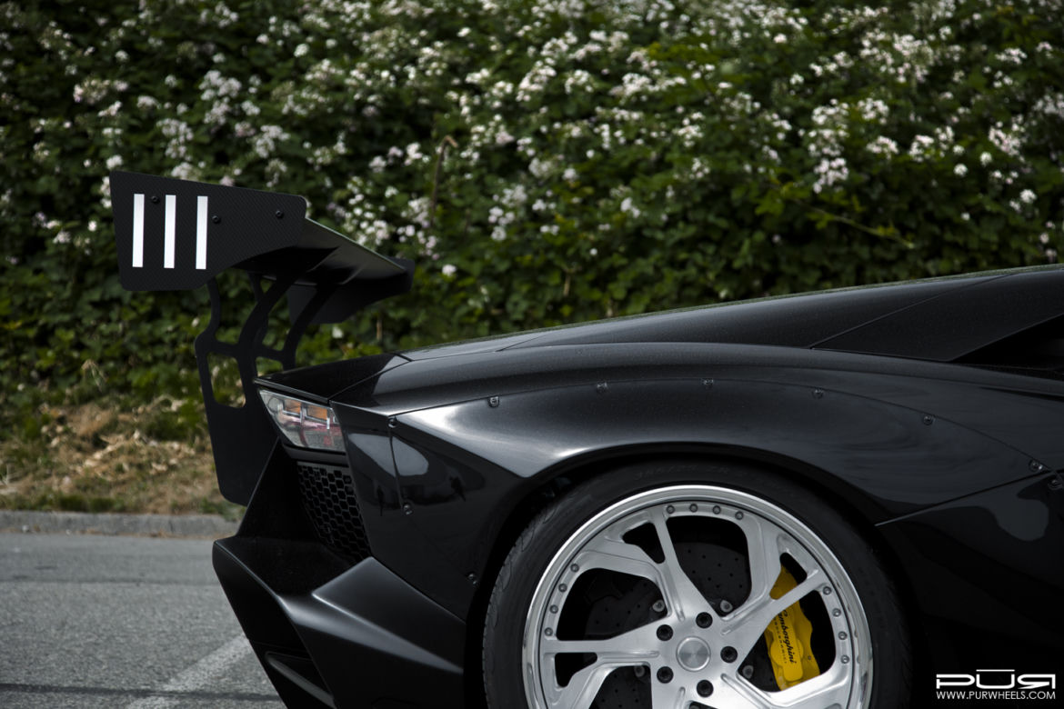Lamborghini Aventador od SR Auto Group