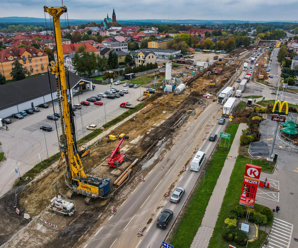 125-tonowy gigant unieruchomi w poniedziałek ruch na małopolskiej krajówce 