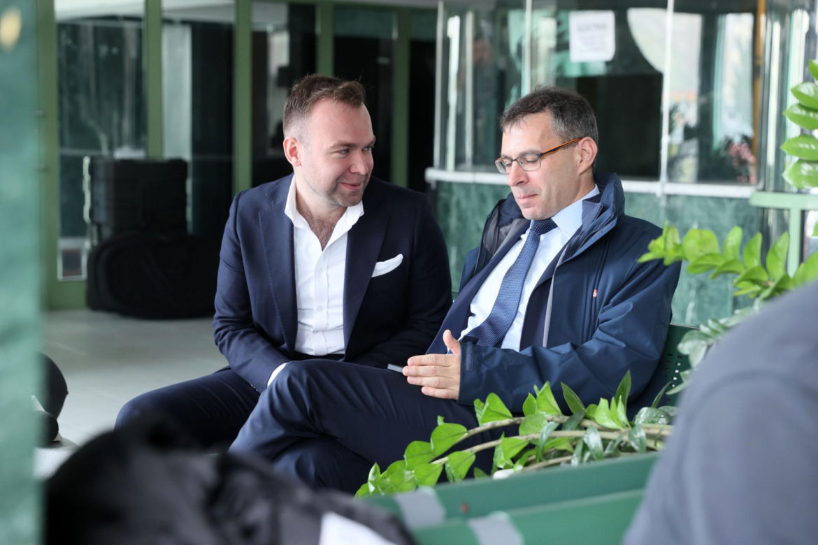 Awantura o debatę Nawrockiego i Trzaskowskiego w Końskich